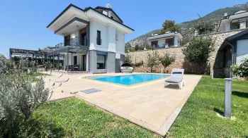 Bağımsız Dağ ve Vadi Manzaralı Ovacık Villası